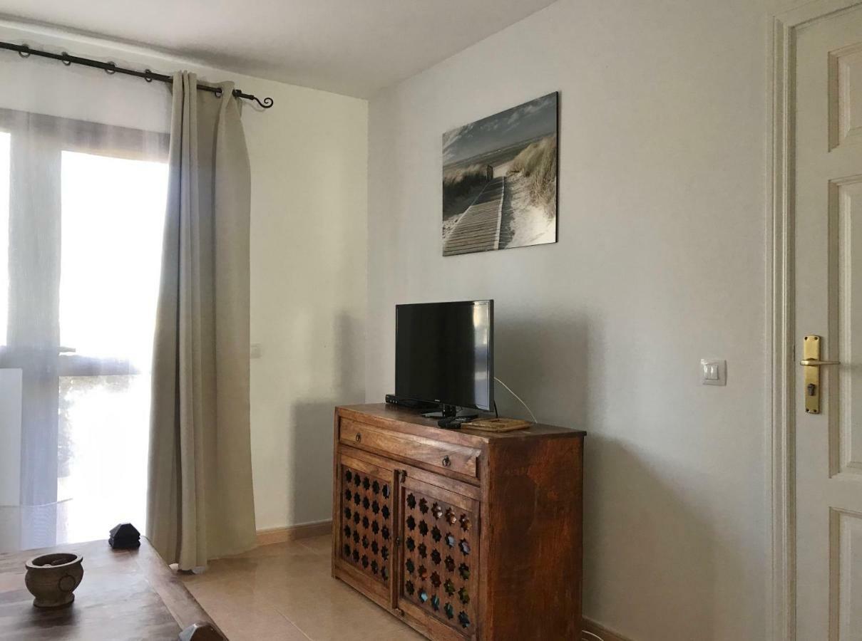 My Pretty Home - Lovely And Spacious Surrounded By Tropical Gardens - Private Covered And Uncovered Terrace - Pool - Parking - Free Fibre Optic Internet Corralejo Exterior foto